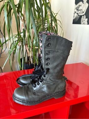 Dr.Martens Triumph 1914 US 8